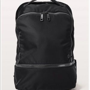 LULULEMON Black City Adventurer Backpack 17L